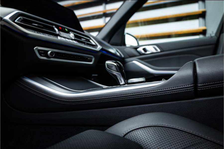 BMW X5 xDrive45e Executive - M Sport | Panorama | Luchtvering | 360 Camera