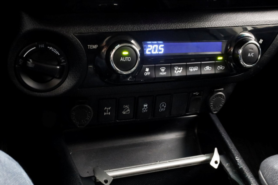 Toyota Hilux 2.4 D-4D-F 150pk E6 4WD 4x4 Double Cab Automaat 2/5-Persoons 08-2019