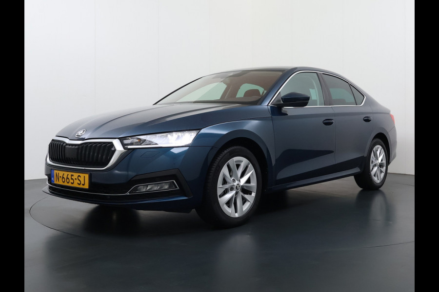 Škoda Octavia e-TSI AUT Trekhaak Adap.Cruise Camera Navi Ecc Apple Carplay Android Auto Virtual Cockpit Business Edition Plus Elek.Achterklep Stoelverwarming voor+achter Lmv DAB Led Keyless advanced Dodehoek detector 1e Eigenaar Origineel Nederlandse Auto Mild-Hybrid