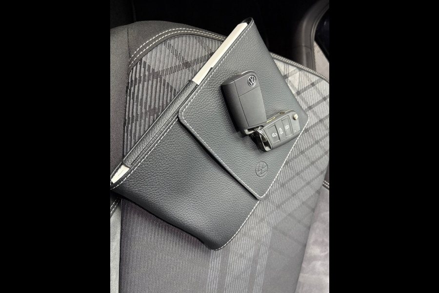 Volkswagen Polo 1.0 TSI R-Line Business IQ