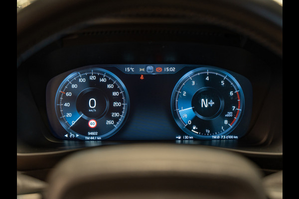 Volvo XC40 1.5 T3 163PK Momentum, Navi, Cruise, Cam, PDC, Clima, Voll Led, Bluetooth/Tel, Private Glas, Volledig Onderhouden