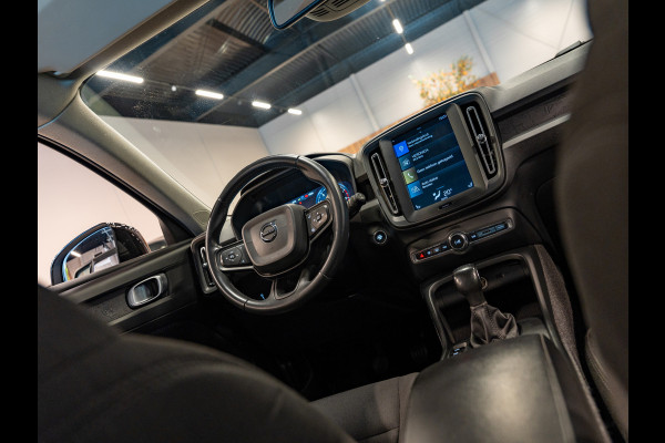 Volvo XC40 1.5 T3 163PK Momentum, Navi, Cruise, Cam, PDC, Clima, Voll Led, Bluetooth/Tel, Private Glas, Volledig Onderhouden