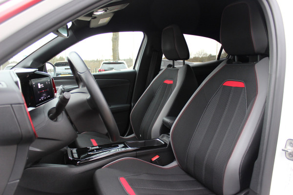 Opel Mokka Electric Ultimate 50 kWh / SOH 94,2% / Trekhaak / Camera / CarPlay / Keyless / LED Koplampen / 17'' / Navigatie / DAB / Dodehoek / Cruise Control Adaptief / Warmtepomp