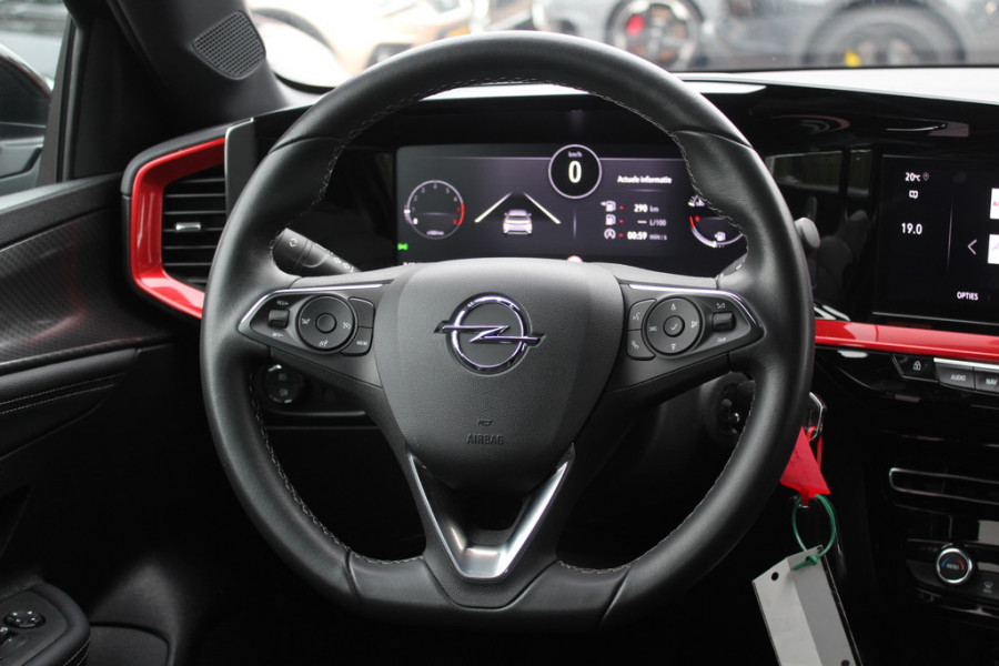 Opel Mokka Electric Ultimate 50 kWh / SOH 94,2% / Trekhaak / Camera / CarPlay / Keyless / LED Koplampen / 17'' / Navigatie / DAB / Dodehoek / Cruise Control Adaptief / Warmtepomp