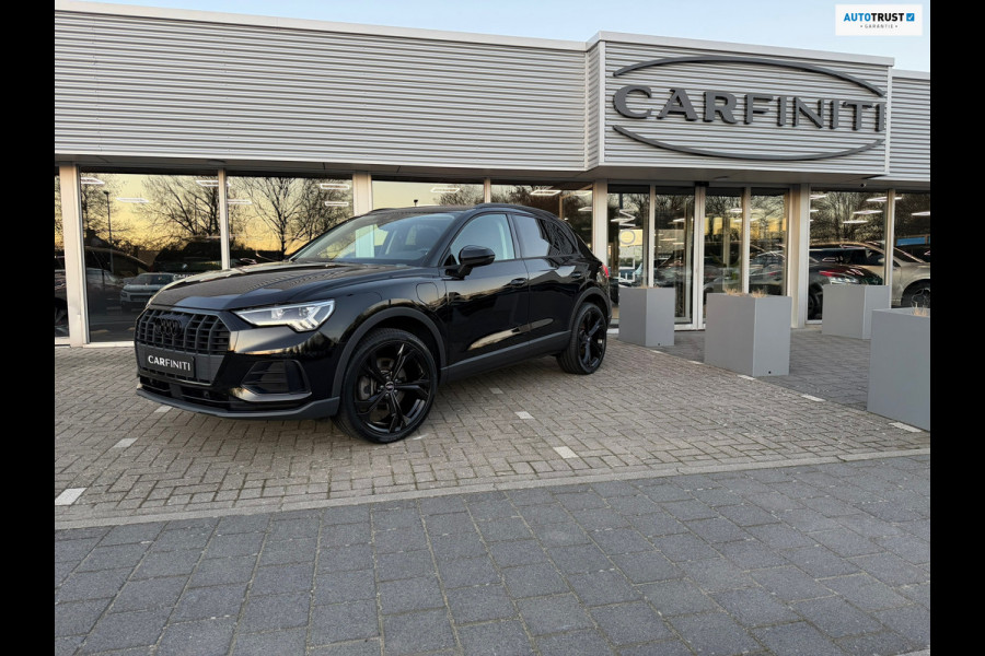 Audi Q3 Sportback 45 TFSI e Edition, Navi Carplay / Climate / Cruise / Elektrische Achterklep / 20" Lichtmetaal.
