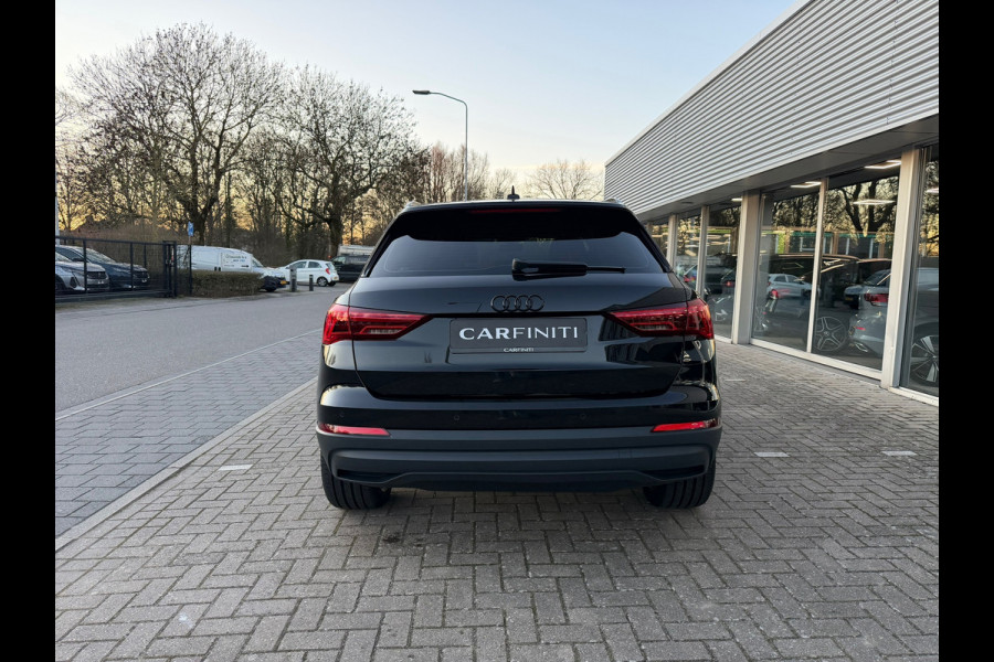 Audi Q3 Sportback 45 TFSI e Edition, Navi Carplay / Climate / Cruise / Elektrische Achterklep / 20" Lichtmetaal.