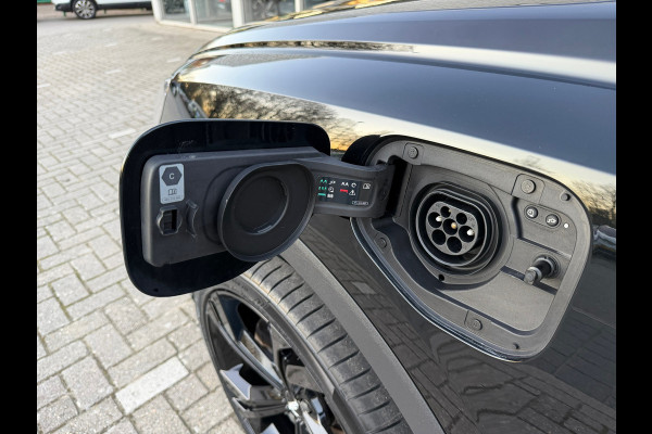 Audi Q3 Sportback 45 TFSI e Edition, Navi Carplay / Climate / Cruise / Elektrische Achterklep / 20" Lichtmetaal.