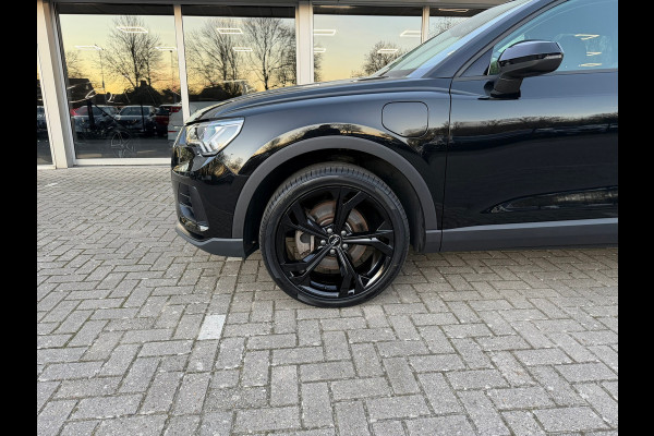 Audi Q3 Sportback 45 TFSI e Edition, Navi Carplay / Climate / Cruise / Elektrische Achterklep / 20" Lichtmetaal.