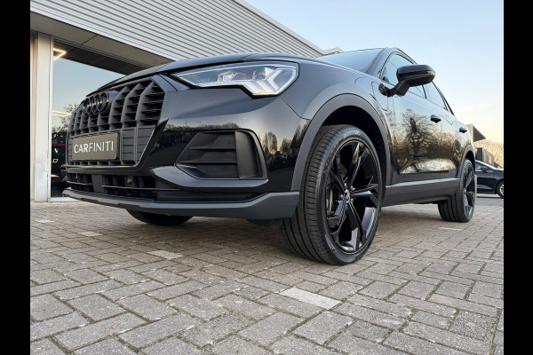 Audi Q3 Sportback 45 TFSI e Edition, Navi Carplay / Climate / Cruise / Elektrische Achterklep / 20" Lichtmetaal.