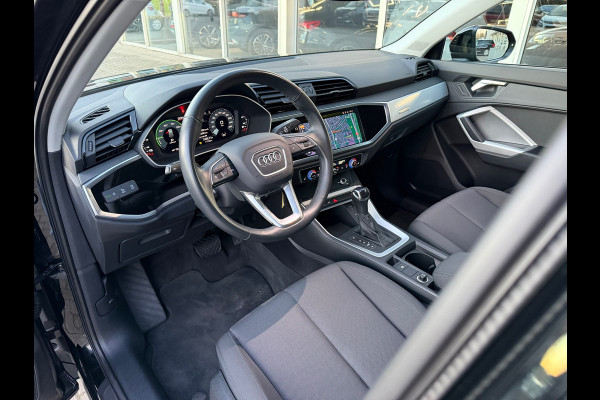 Audi Q3 Sportback 45 TFSI e Edition, Navi Carplay / Climate / Cruise / Elektrische Achterklep / 20" Lichtmetaal.