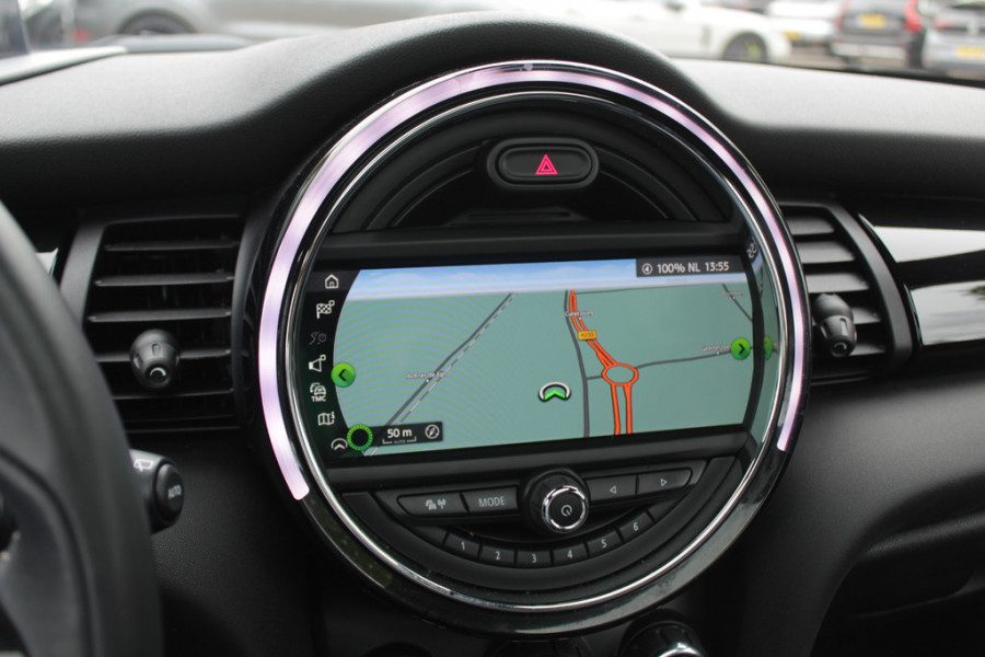 MINI Mini 1.5 Cooper 60 Years Edition / Panoramadak / Head-up / Leder / Harman Kardon / 17'' / Navigatie / DAB / Cruise Control