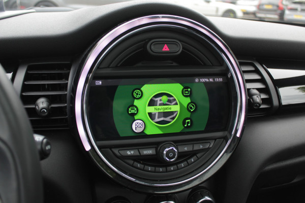 MINI Mini 1.5 Cooper 60 Years Edition / Panoramadak / Head-up / Leder / Harman Kardon / 17'' / Navigatie / DAB / Cruise Control