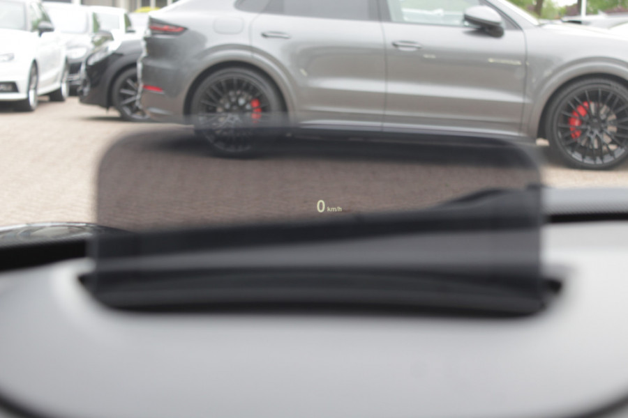 MINI Mini 1.5 Cooper 60 Years Edition / Panoramadak / Head-up / Leder / Harman Kardon / 17'' / Navigatie / DAB / Cruise Control