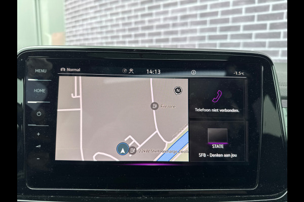 Volkswagen T-Roc 2.0 TSI 4Motion R-Line Business+ / 26.553 km! / Panoramadak / Camera / Leder / Matrix LED / 18'' / Sfeerverlichting / CarPlay / Stoelverwarming / DAB / ACC