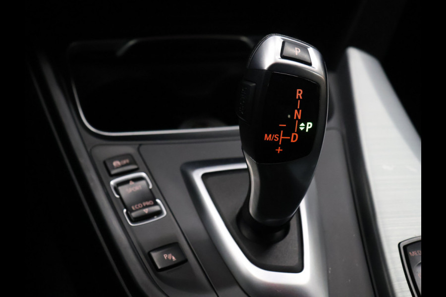 BMW 3-serie Gran Turismo 320i High Executive M Sport [CRUISE CONTROL, BLUETOOTH TELEFOON, ACHTERUITRIJCAMERA, PDC V+A, STOELVERWARMING, BMW LED, CLIMATE CONTROL, NIEUWSTAAT]