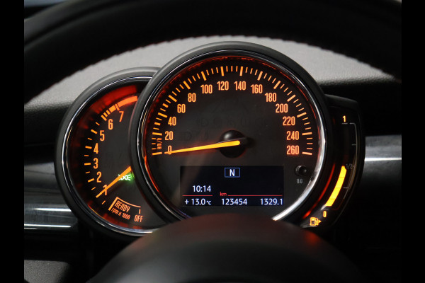 MINI Mini 1.5 Cooper JCW [APPLE CARPLAY, ANDROID AUTO, CRUISE CONTROL, PDC ACHTER, AUTOMATISCHE AIRCO, LICHTMETALEN VELGEN, LED KOPLAMPEN, NIEUWSTAAT]