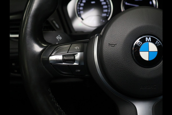 BMW 2 Serie Active Tourer 218i High Executive M Sport [TREKHAAK, HARMAN/KARDON, CRUISE CONTROL, BLUETOOTH TELEFOON, HUD, ACHTERUITRIJCAMERA, PDC V+A, BMW LED, NIEUWSTAAT]