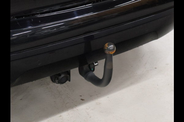 BMW 2 Serie Active Tourer 218i High Executive M Sport [TREKHAAK, HARMAN/KARDON, CRUISE CONTROL, BLUETOOTH TELEFOON, HUD, ACHTERUITRIJCAMERA, PDC V+A, BMW LED, NIEUWSTAAT]