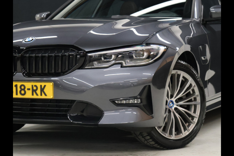 BMW 3 Serie Touring 320e Business Edition Plus M Sport [SCHUIFKANTELDAK, APPLE CARPLAY, ANDROID AUTO, CRUISE CONTROL, PDC V+A, BMW LED, STOELVERWARMING, NIEUWSTAAT]