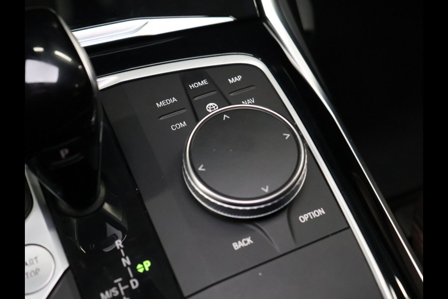 BMW 3 Serie Touring 320e Business Edition Plus M Sport [SCHUIFKANTELDAK, APPLE CARPLAY, ANDROID AUTO, CRUISE CONTROL, PDC V+A, BMW LED, STOELVERWARMING, NIEUWSTAAT]