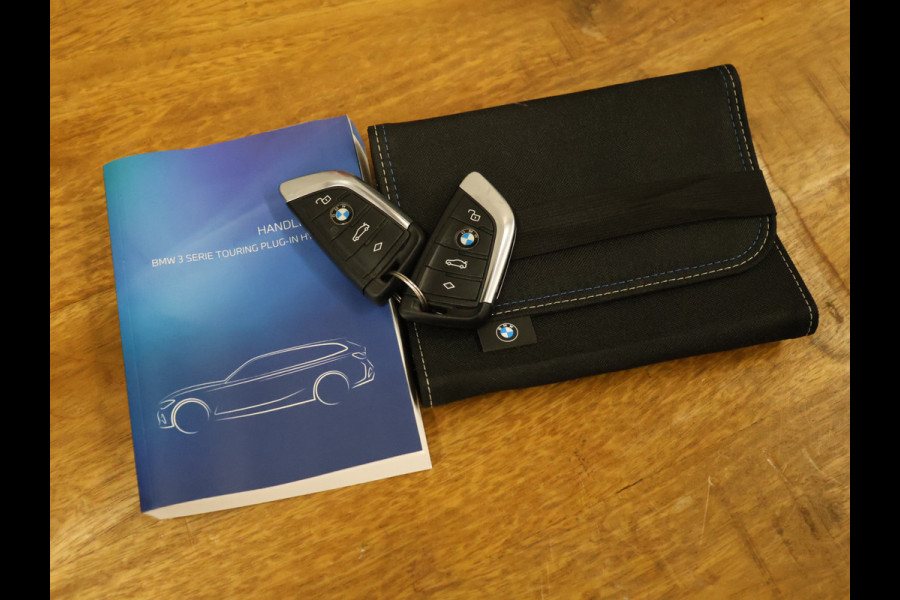 BMW 3 Serie Touring 320e Business Edition Plus M Sport [SCHUIFKANTELDAK, APPLE CARPLAY, ANDROID AUTO, CRUISE CONTROL, PDC V+A, BMW LED, STOELVERWARMING, NIEUWSTAAT]
