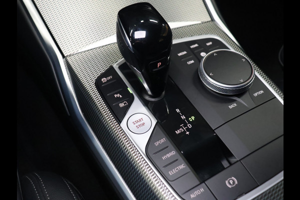 BMW 3 Serie Touring 320e Business Edition Plus M Sport [SCHUIFKANTELDAK, APPLE CARPLAY, ANDROID AUTO, CRUISE CONTROL, ACHTERUITRIJCAMERA, PDC V+A, BMW LASER, NIEUWSTAAT]
