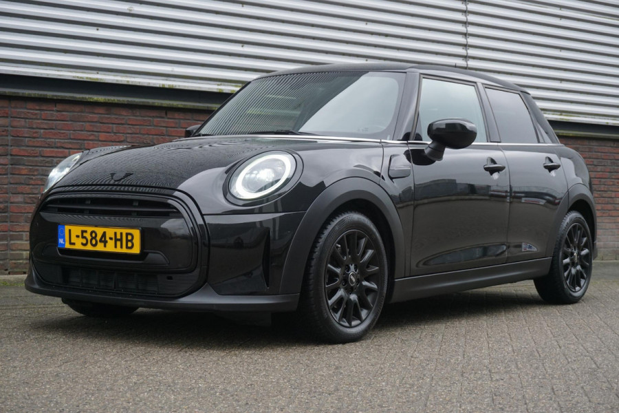 MINI Mini 1.5 One Essential LED/GR. NAVI/1e EIGENAAR.