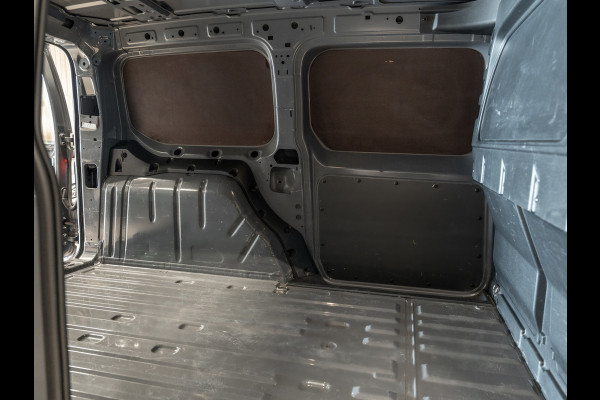 Volkswagen Caddy Cargo Maxi 2.0 TDI DSG, Gr Navi, Apple Carplay, ACC, PDC, Schuifdeur, Laaddeuren, 18" Velgen, Volledig Onderhoud