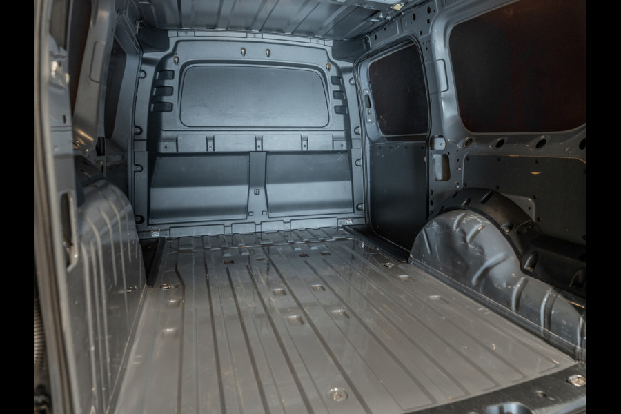 Volkswagen Caddy Cargo Maxi 2.0 TDI DSG, Gr Navi, Apple Carplay, ACC, PDC, Schuifdeur, Laaddeuren, 18" Velgen, Volledig Onderhoud