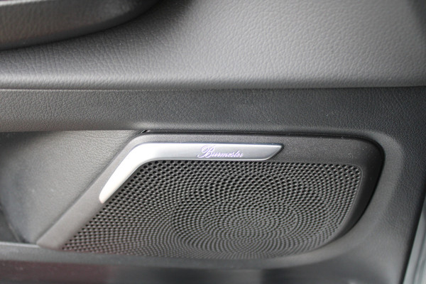 Mercedes-Benz V-Klasse 220d / Lang / DC / New Model / 2x Schuifdeur / Burmester / 360 Camera / NIEUWSTAAT