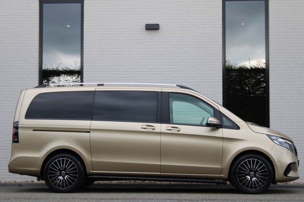 Mercedes-Benz V-Klasse 220d / Lang / DC / New Model / 2x Schuifdeur / Burmester / 360 Camera / NIEUWSTAAT