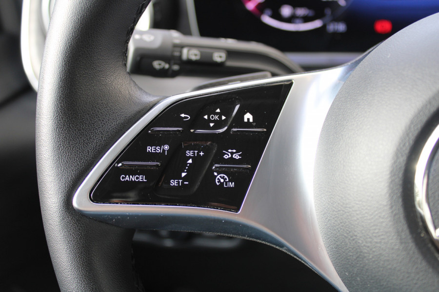 Mercedes-Benz V-Klasse 220d / Lang / DC / New Model / 2x Schuifdeur / Burmester / 360 Camera / NIEUWSTAAT