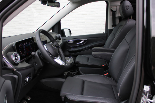 Mercedes-Benz V-Klasse 300d / DC / AMG / Panorama / bj 2025 / 2x Elec Schuifd / 360 Cam / Burmester / Vol Opties / NIEUWSTAAT