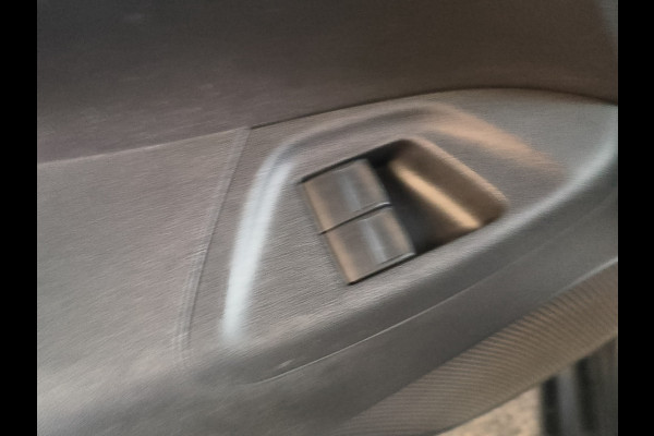 Citroën C1 1.0 VTi Apple/Android uit 2020 Rijklaar + 12 maanden Bovag-garantie Henk Jongen Auto's in Helmond,  al 50 jaar service zoals 't hoort!