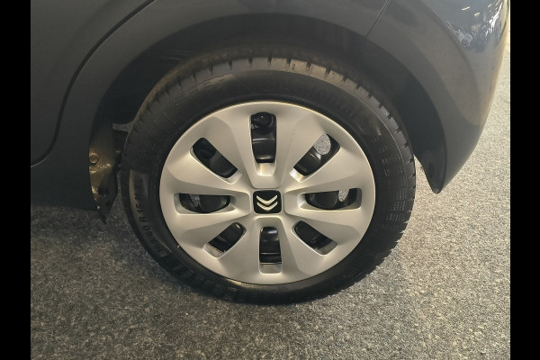 Citroën C1 1.0 VTi Apple/Android uit 2020 Rijklaar + 12 maanden Bovag-garantie Henk Jongen Auto's in Helmond,  al 50 jaar service zoals 't hoort!