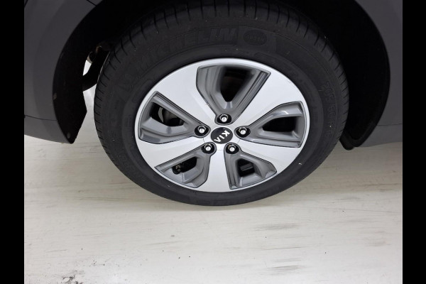 Kia Niro 1.6 GDi Hybrid DynamicPlusLine LEDEREN BEKLEDING CAMERA