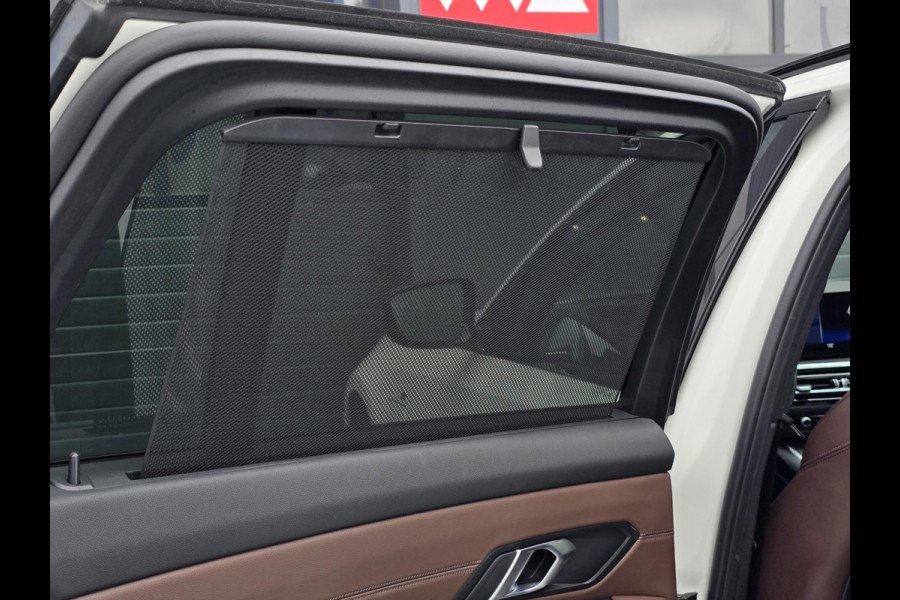 BMW 3 Serie Touring 330e M-Sport Panoramadak|Headup|Memorystoelen|Camera|Carplay|Cruise|Sfeerverlichting