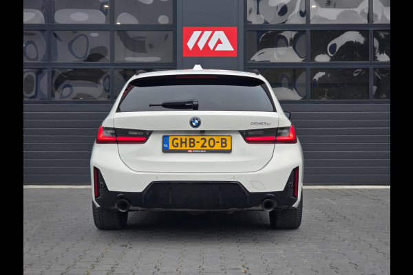 BMW 3 Serie Touring 330e M-Sport Panoramadak|Headup|Memorystoelen|Camera|Carplay|Cruise|Sfeerverlichting
