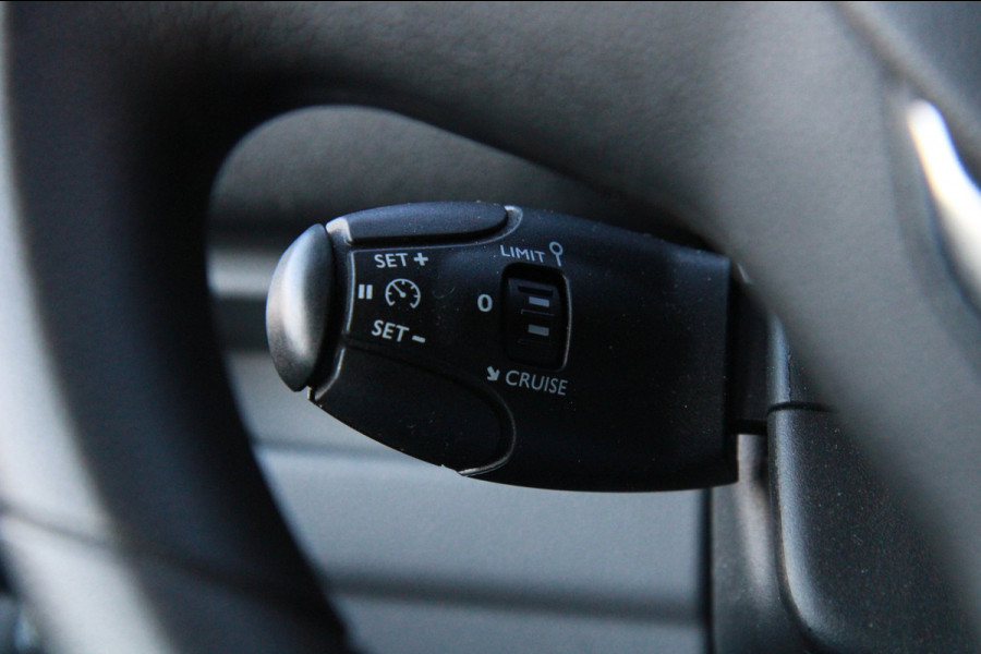 Peugeot Expert 1.5 BlueHDI 102PK Standard Premium / App connect / Trekhaak