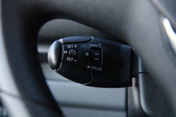 Peugeot Expert 1.5 BlueHDI 102PK Standard Premium / App connect / Trekhaak