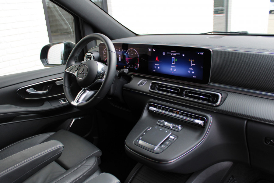 Mercedes-Benz V-Klasse 300d / XXL / AMG / 8- Persoons / Burmester / 360 Camera / Nightpakket / Vol Opties / NIEUWSTAAT