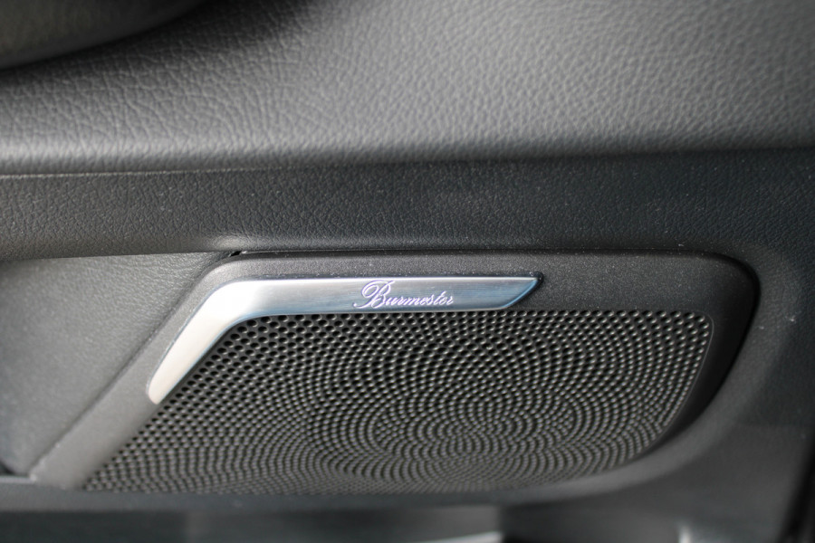 Mercedes-Benz V-Klasse 300d / XXL / AMG / 8- Persoons / Burmester / 360 Camera / Nightpakket / Vol Opties / NIEUWSTAAT