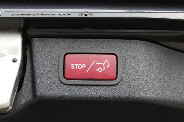 Mercedes-Benz V-Klasse 300d / XXL / AMG / 8- Persoons / Burmester / 360 Camera / Nightpakket / Vol Opties / NIEUWSTAAT