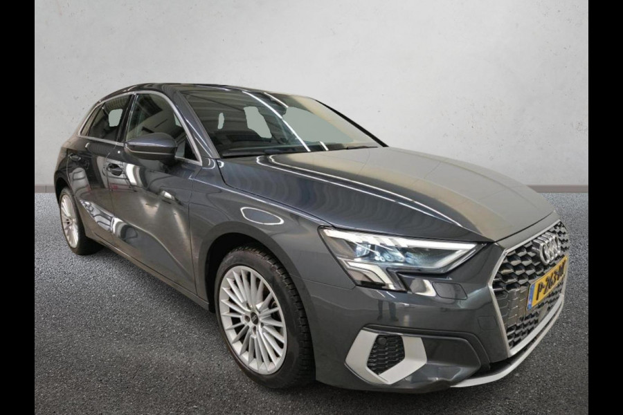 Audi A3 Sportback 30 TFSI Advanced edition Airco ECC Sportstoelen Full LED Full Navi PDC Achter 17" Multispoke Virtual Cockpit NL Auto NAP + Historie