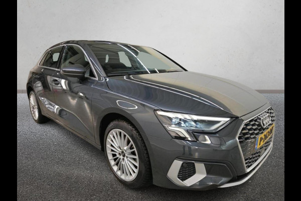 Audi A3 Sportback 30 TFSI Advanced edition Airco ECC Sportstoelen Full LED Full Navi PDC Achter 17" Multispoke Virtual Cockpit NL Auto NAP + Historie