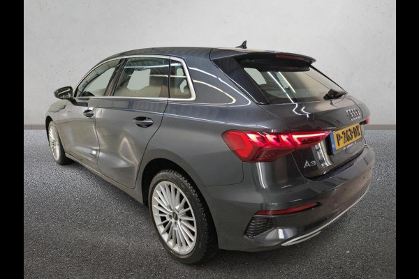 Audi A3 Sportback 30 TFSI Advanced edition Airco ECC Sportstoelen Full LED Full Navi PDC Achter 17" Multispoke Virtual Cockpit NL Auto NAP + Historie
