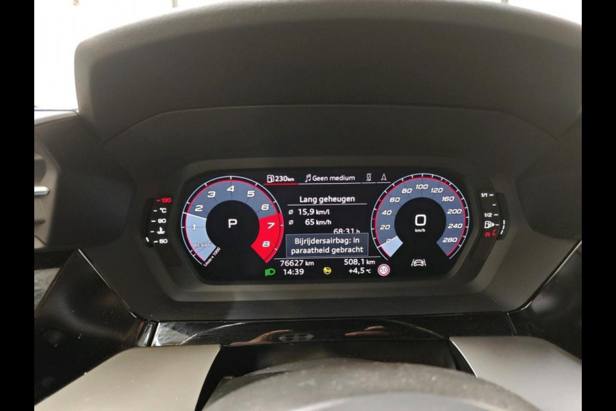 Audi A3 Sportback 30 TFSI Advanced edition Airco ECC Sportstoelen Full LED Full Navi PDC Achter 17" Multispoke Virtual Cockpit NL Auto NAP + Historie