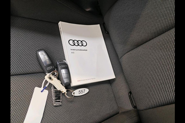 Audi A3 Sportback 30 TFSI Advanced edition Airco ECC Sportstoelen Full LED Full Navi PDC Achter 17" Multispoke Virtual Cockpit NL Auto NAP + Historie