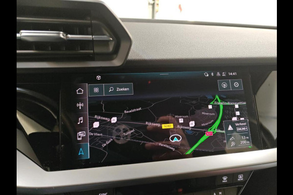 Audi A3 Sportback 30 TFSI Advanced edition Airco ECC Sportstoelen Full LED Full Navi PDC Achter 17" Multispoke Virtual Cockpit NL Auto NAP + Historie