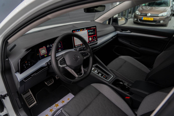 Volkswagen Golf Volkswagen Golf 8.5 1.5 eTSI 150pk Goal Edition Trekhaak|Stoelverw.|Navi|Cruise|Carplay